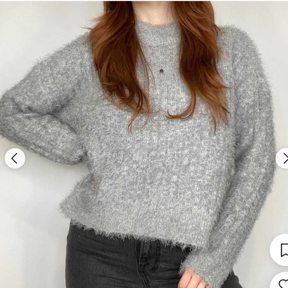 Candies Soft Fluffy Silver Grey Size Large Sweater. Excellent Quality & Comfort